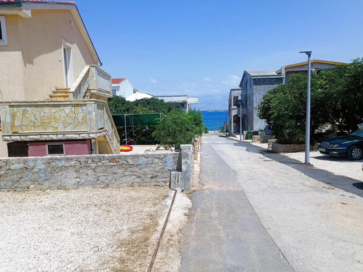 ויר Apartments Babic 50 Meters From The Beach מראה חיצוני תמונה